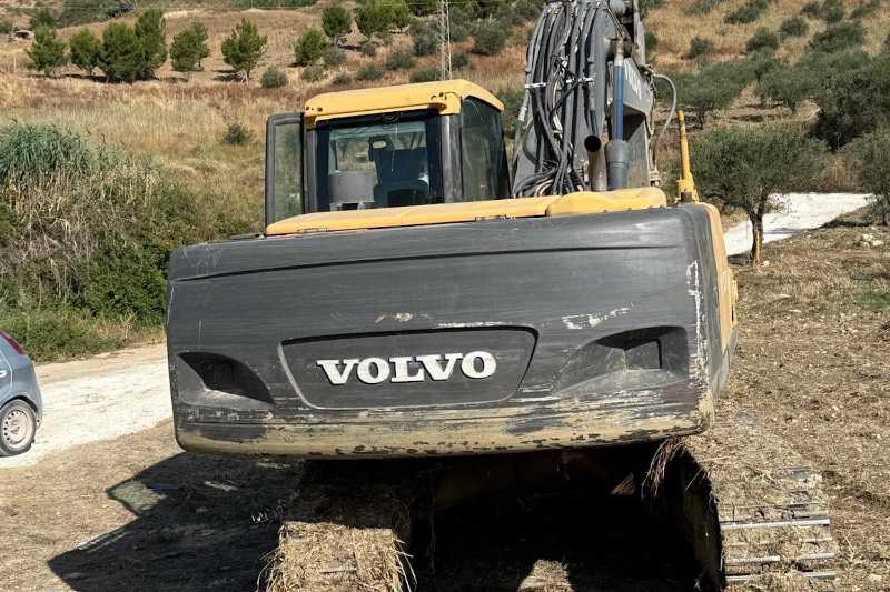 OmecoHub - Immagine VOLVO EC235CNL